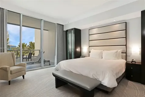 4391 Collins Avenue Miami Beach FL 33140