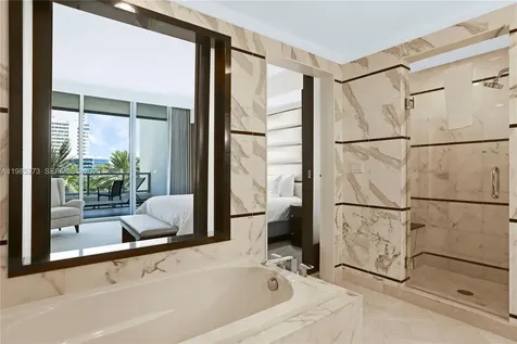 4391 Collins Avenue Miami Beach FL 33140