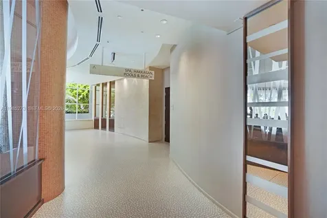 4391 Collins Avenue Miami Beach FL 33140