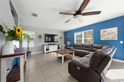 2824 NE 43 Road Ocala FL 34470