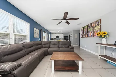 2824 NE 43 Road Ocala FL 34470