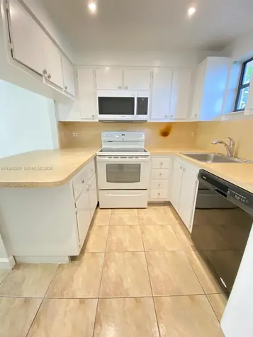 8290 Lake Drive Doral FL 33166