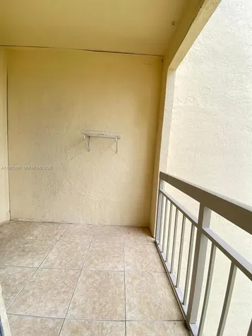8290 Lake Drive Doral FL 33166