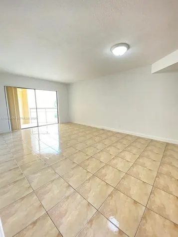 8290 Lake Drive Doral FL 33166