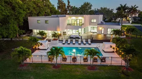 11861 NW 4th Street Plantation FL 33325