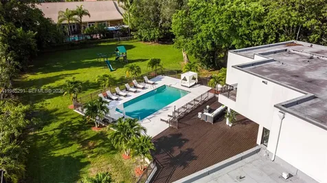 11861 NW 4th Street Plantation FL 33325