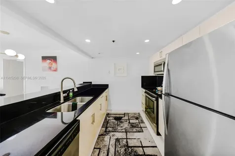 7601 E Treasure Drive North Bay Village FL 33141