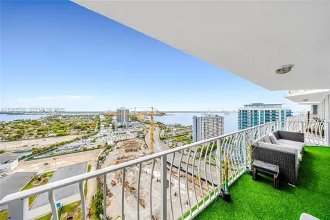 7601 E Treasure Drive North Bay Village FL 33141
