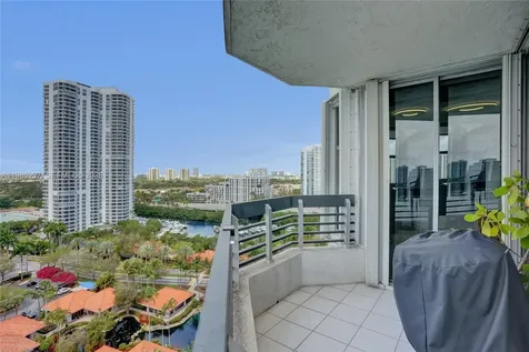 19101 NE 36th Court Aventura FL 33180