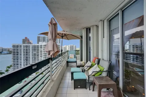 19101 NE 36th Court Aventura FL 33180