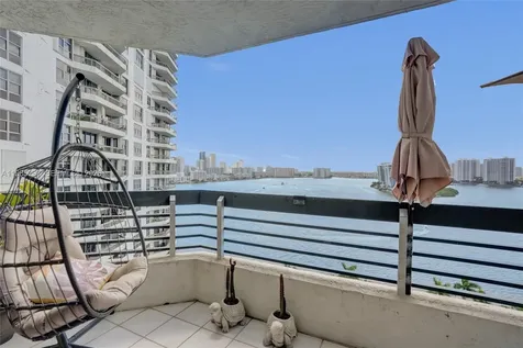 19101 NE 36th Court Aventura FL 33180