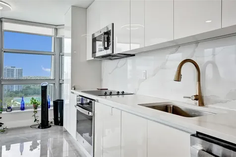 19101 NE 36th Court Aventura FL 33180