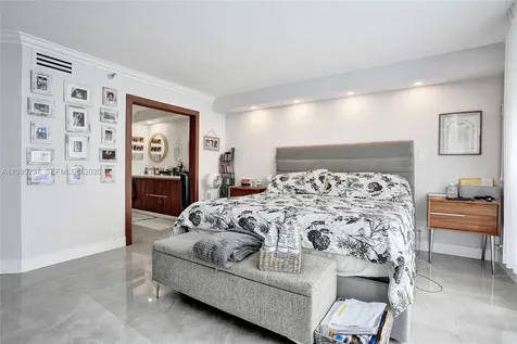 19101 NE 36th Court Aventura FL 33180