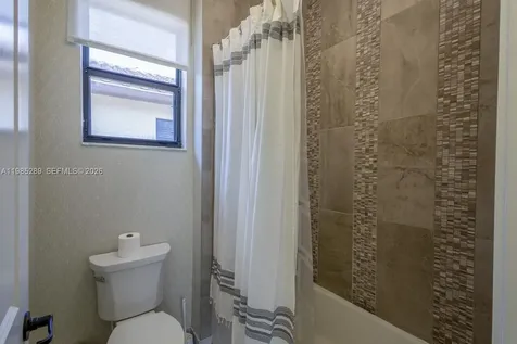 9602 W 35th Lane Hialeah FL 33018