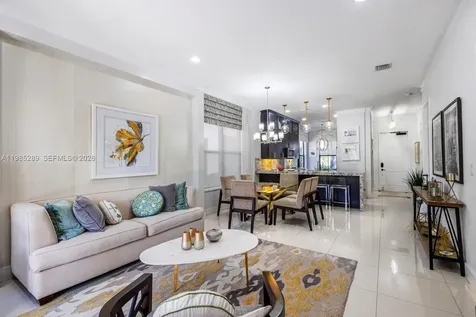 9602 W 35th Lane Hialeah FL 33018