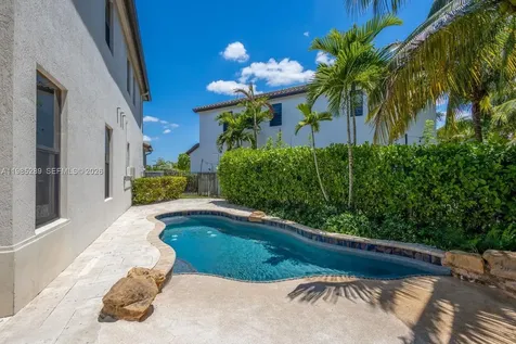 9602 W 35th Lane Hialeah FL 33018