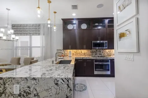 9602 W 35th Lane Hialeah FL 33018