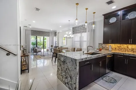 9602 W 35th Lane Hialeah FL 33018