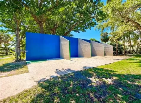 3001 N Oakland Forest Drive Oakland Park FL 33309