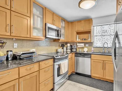 1236 Alton Road Miami Beach FL 33139