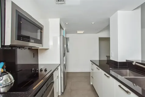 200 Ocean Drive Miami Beach FL 33139