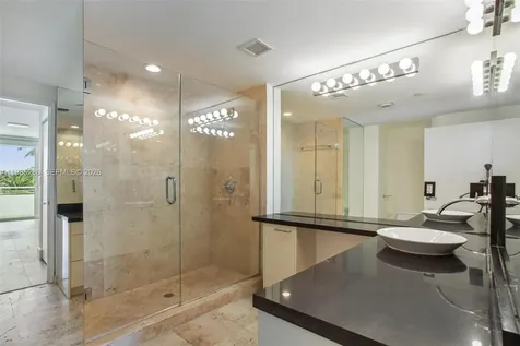 200 Ocean Drive Miami Beach FL 33139