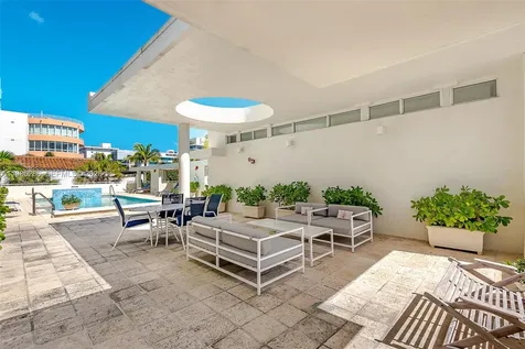 200 Ocean Drive Miami Beach FL 33139