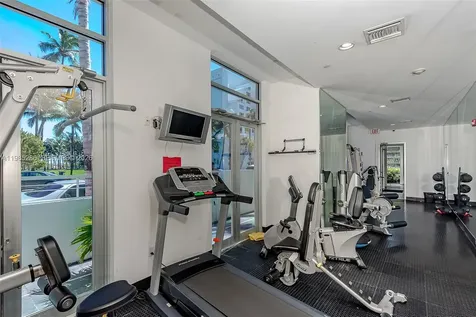 200 Ocean Drive Miami Beach FL 33139
