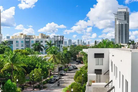 200 Ocean Drive Miami Beach FL 33139