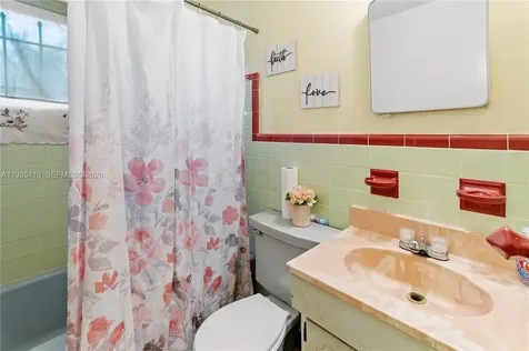 115 SW Lee Avenue Other City - In The State Of Florida FL 32340