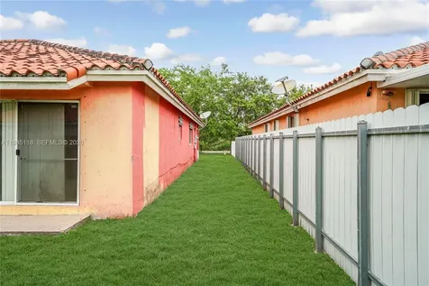 12418 SW 230th Street Miami FL 33170
