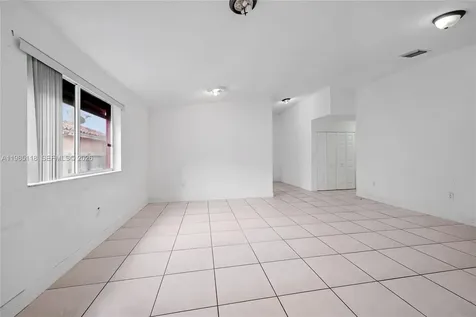 12418 SW 230th Street Miami FL 33170