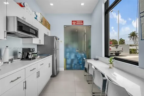 875 E 41st Street Hialeah FL 33013