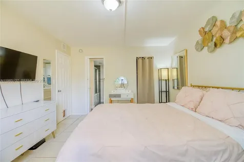 3095 N Oakland Forest Drive Oakland Park FL 33309