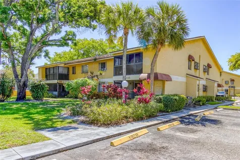 3095 N Oakland Forest Drive Oakland Park FL 33309