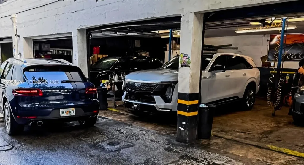 0000 Bay Road Miami Beach FL 33139