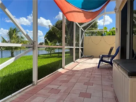 15686 NW 12th Manor Pembroke Pines FL 33028