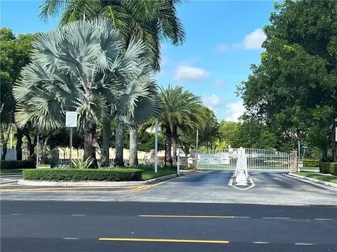 15686 NW 12th Manor Pembroke Pines FL 33028