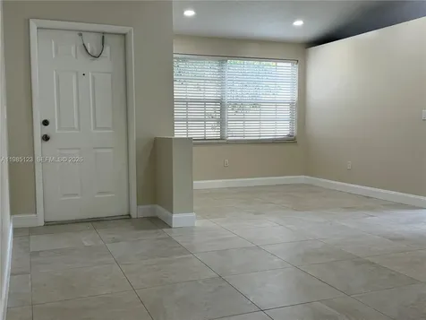 15686 NW 12th Manor Pembroke Pines FL 33028
