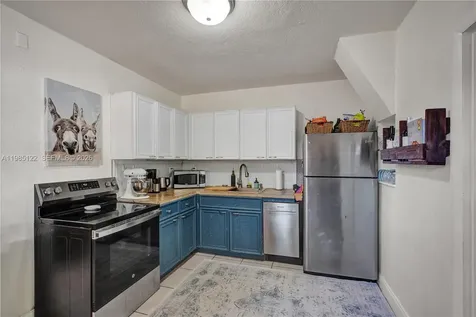 6420 SW 58th Place South Miami FL 33143