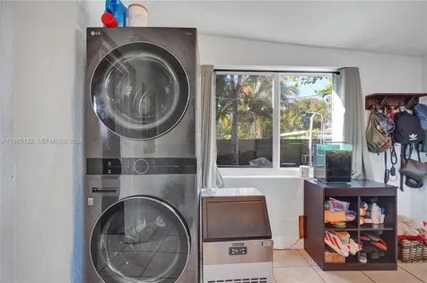 6420 SW 58th Place South Miami FL 33143