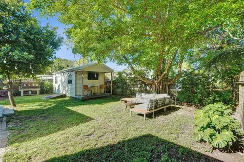 6420 SW 58th Place South Miami FL 33143