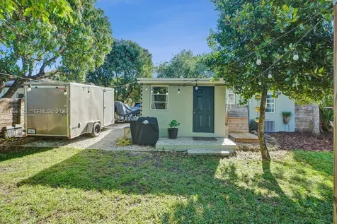 6420 SW 58th Place South Miami FL 33143