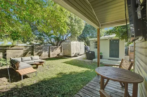 6420 SW 58th Place South Miami FL 33143