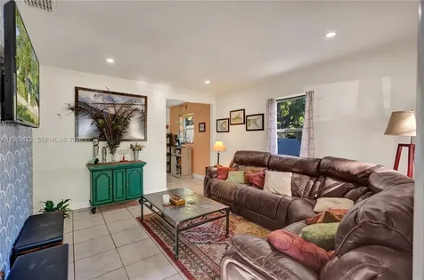 6420 SW 58th Place South Miami FL 33143