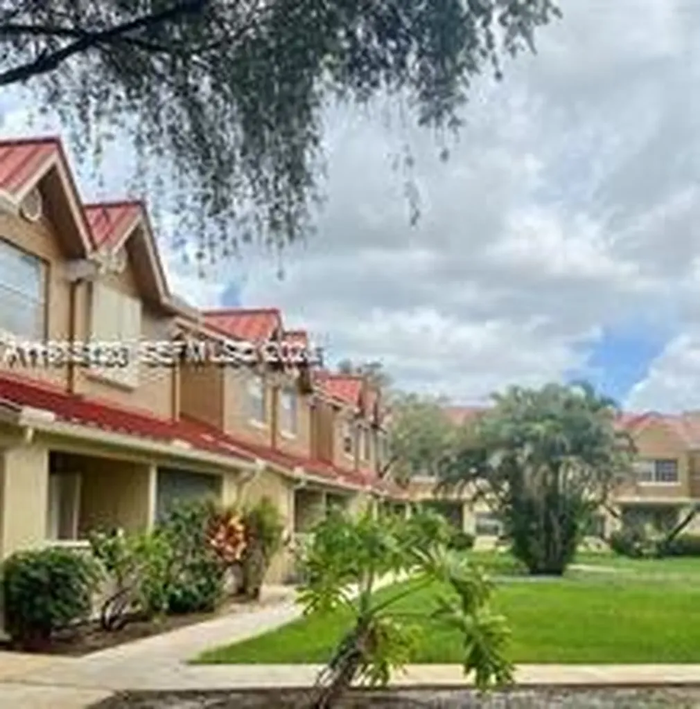 18328 NW 68th Avenue Hialeah FL 33015