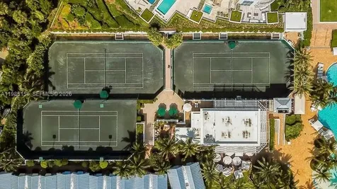 50 S Pointe Drive Miami Beach FL 33139