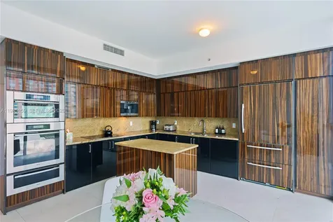 50 S Pointe Drive Miami Beach FL 33139