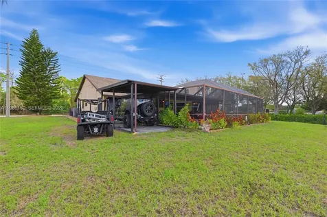 2580 SW Bayshore Boulevard Port St. Lucie FL 34984