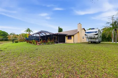 2580 SW Bayshore Boulevard Port St. Lucie FL 34984